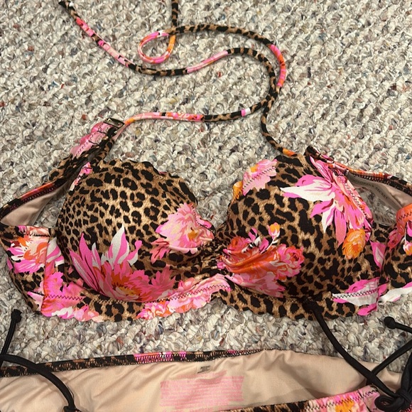 Victoria Secret Swim Bikini - Picture 2 of 5